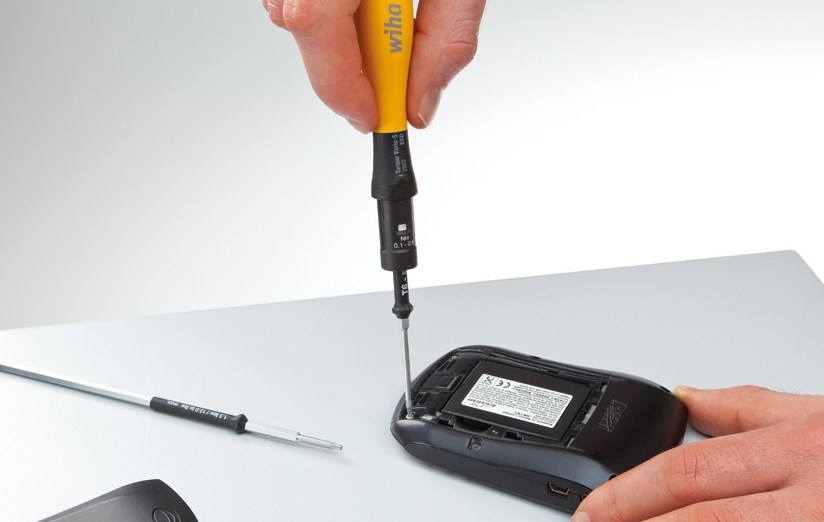 מברג מומנט אנטי סטטי מתכוונן WIHA 27687 2882 S10